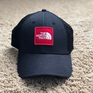 Black North Face Hat